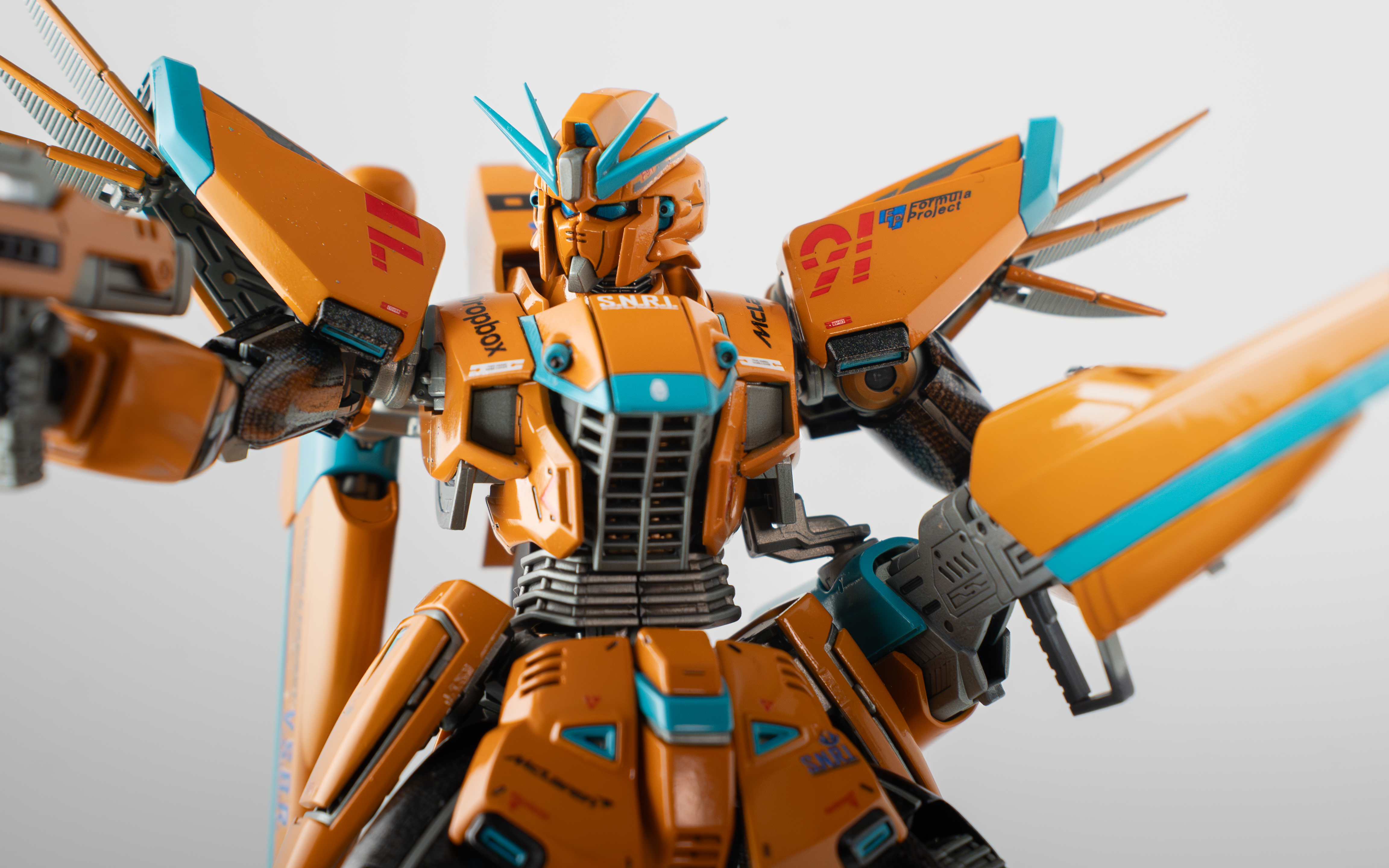 McLaren F1-F91 finished build — Papaya Orange McLaren themed Master Grade